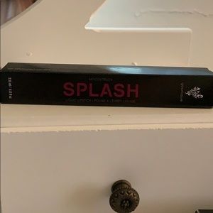 Splash liquid lipstick